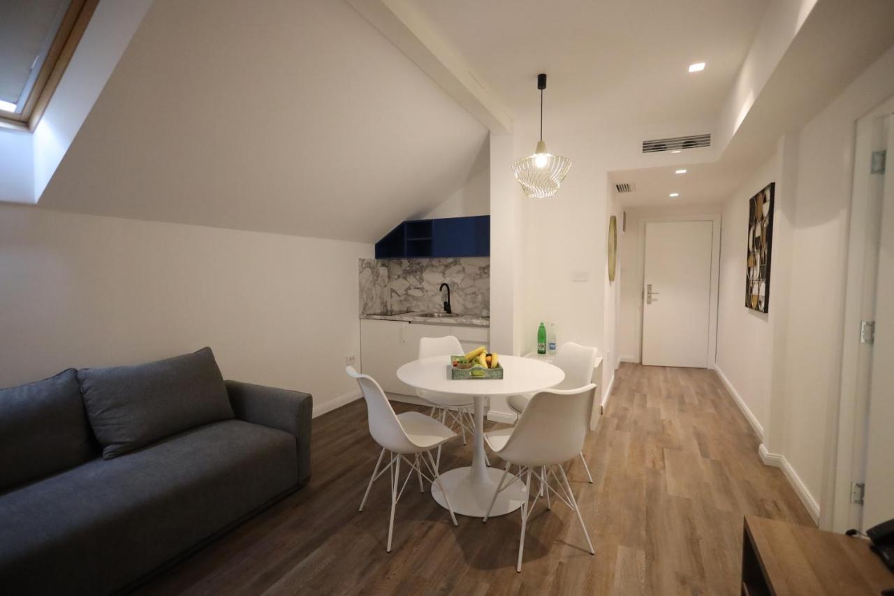 Royal Wellness And Spa Ruma Ngoại thất bức ảnh