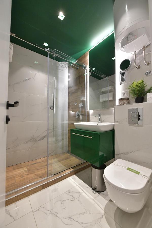 Royal Wellness And Spa Ruma Ngoại thất bức ảnh