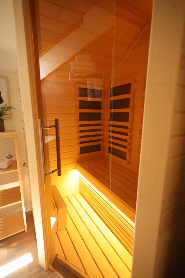 Royal Wellness And Spa Ruma Ngoại thất bức ảnh