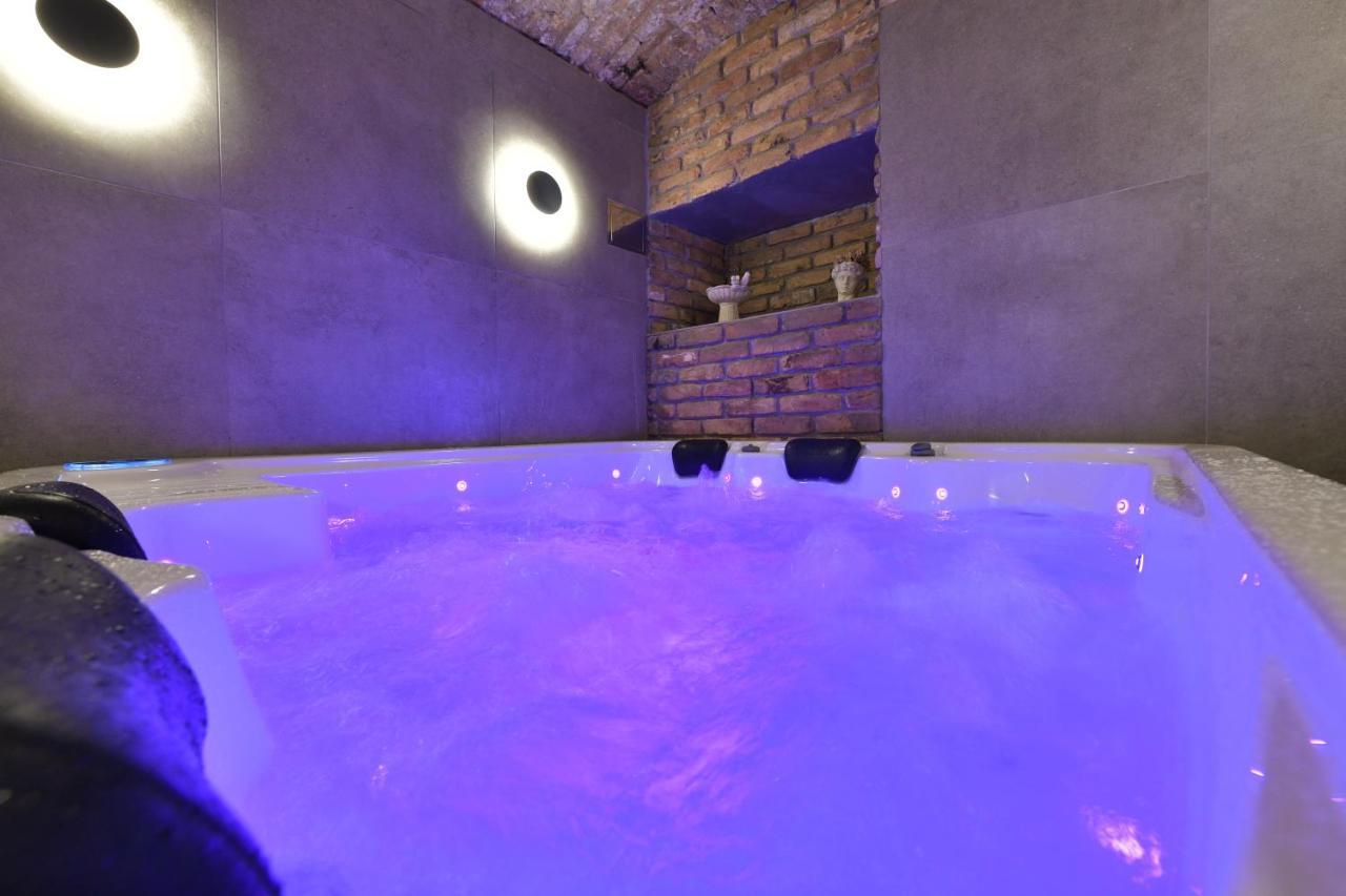 Royal Wellness And Spa Ruma Ngoại thất bức ảnh