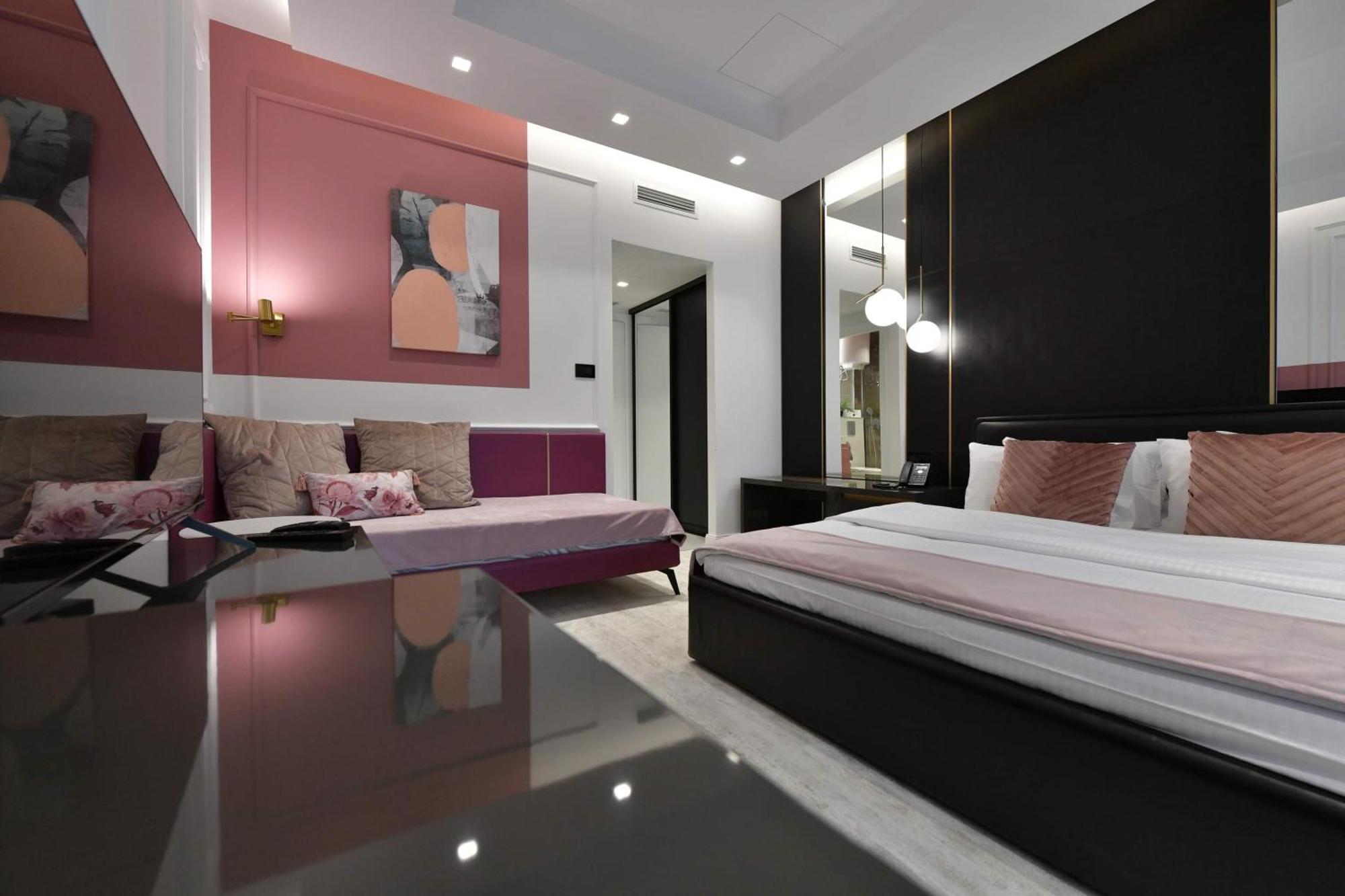 Royal Wellness And Spa Ruma Ngoại thất bức ảnh