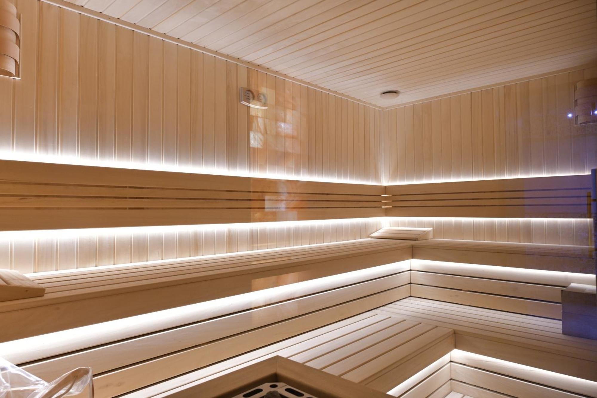 Royal Wellness And Spa Ruma Ngoại thất bức ảnh